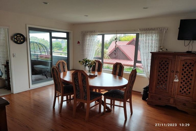 Photo of property in 3 Dayspring Way, Pakuranga, Auckland, 2010