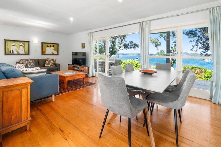 Photo of property in 49 The Strand, Russell, 0202