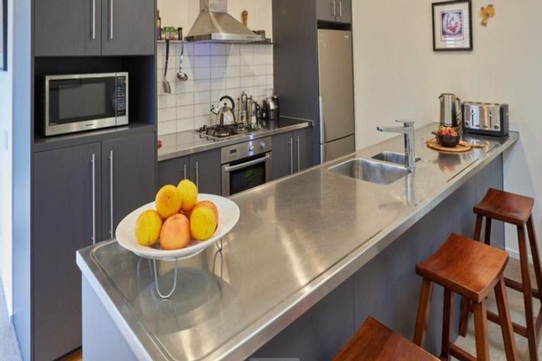 Photo of property in Sol Apartments, 28/37 Jessie Street, Te Aro, Wellington, 6011