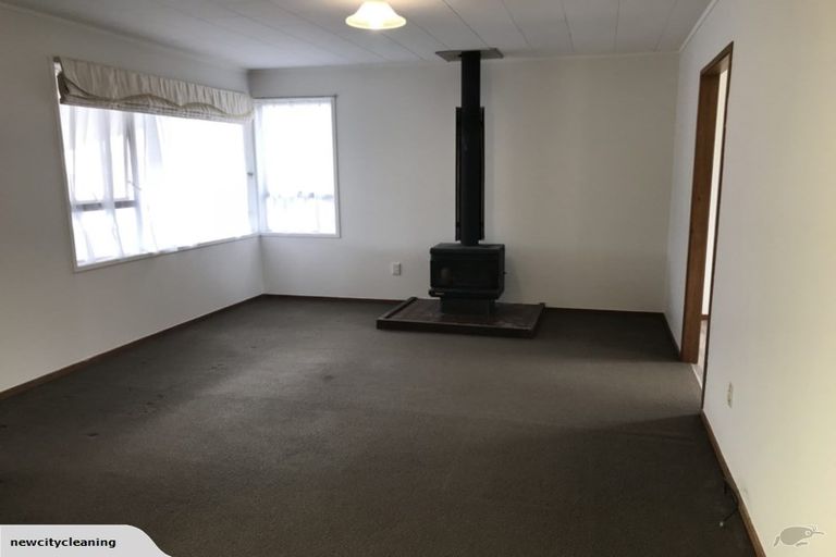 Photo of property in 1/24 Medina Place, Half Moon Bay, Auckland, 2012