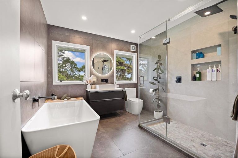 Photo of property in 90 Mcentee Road, Waitakere, Auckland, 0816