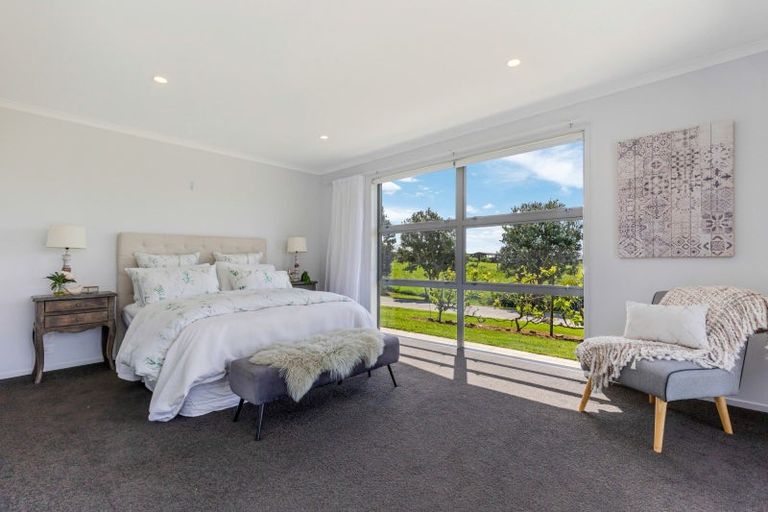 Photo of property in 890 Findlay Road, Pukorokoro / Miranda, Miranda, 2473