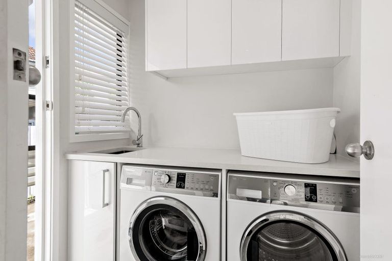 Photo of property in 7 Redlands Grove, Swanson, Auckland, 0612