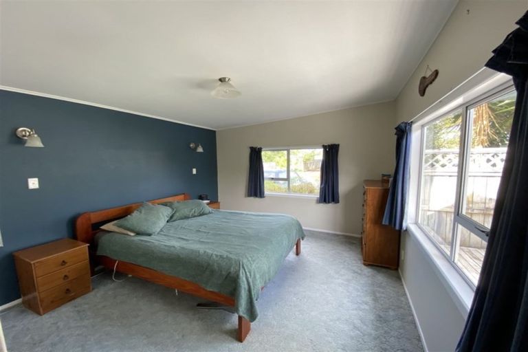 Photo of property in 5 Oak Avenue, Nawton, Hamilton, 3200