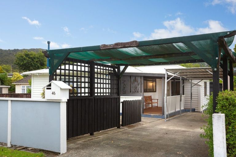 Photo of property in 46 Peel Place, Wainuiomata, Lower Hutt, 5014