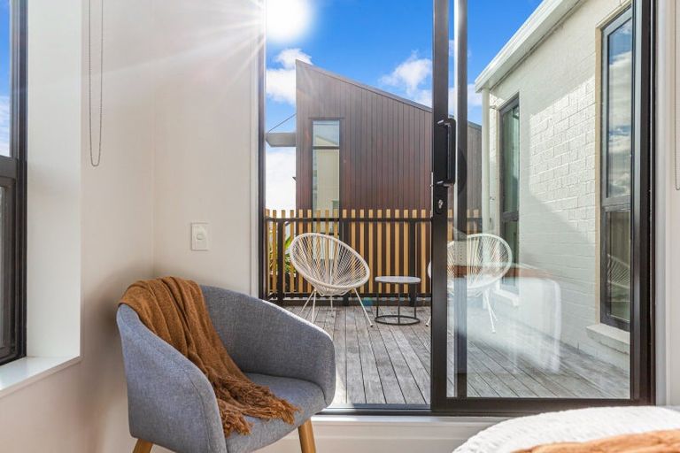 Photo of property in 6 Cochrane Road, Hobsonville, Auckland, 0616