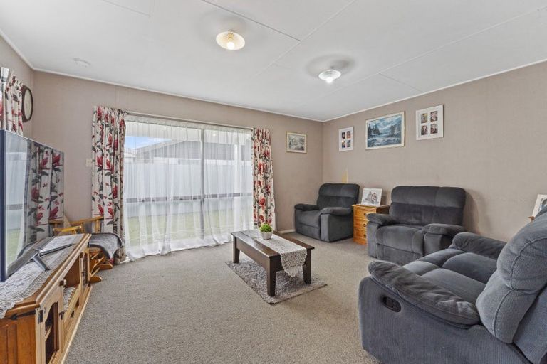 Photo of property in 113a Ryder Crescent, Levin, 5510