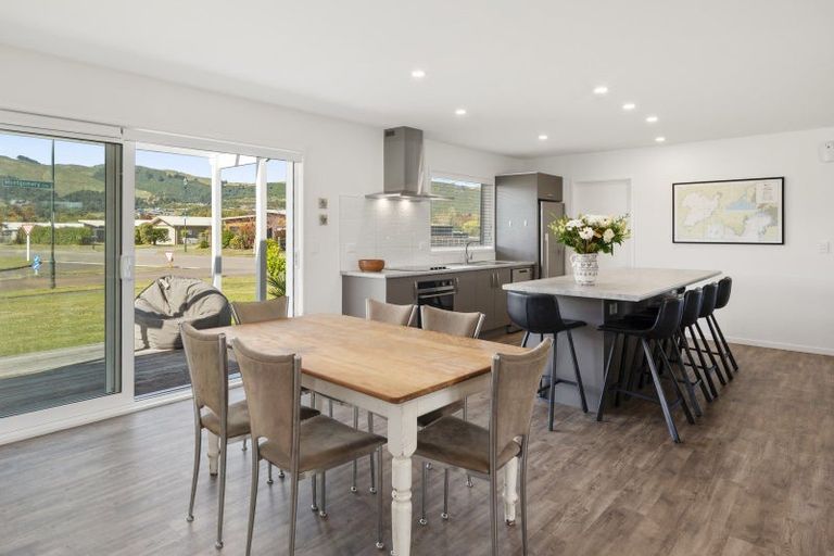 Photo of property in 140 Lisland Drive, Kinloch, Taupo, 3377