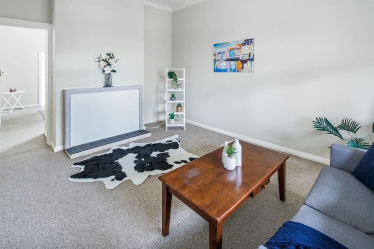 Photo of property in 6 Tarawera Road, Johnsonville, Wellington, 6037