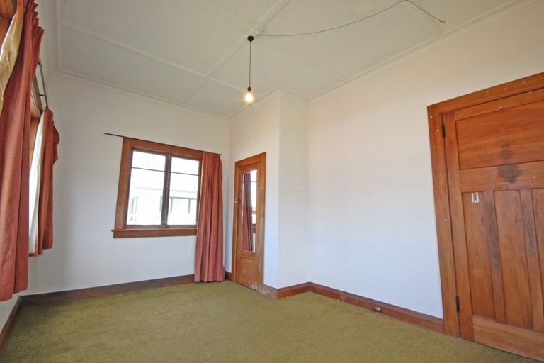Photo of property in 355 College Street, West End, Palmerston North, 4410