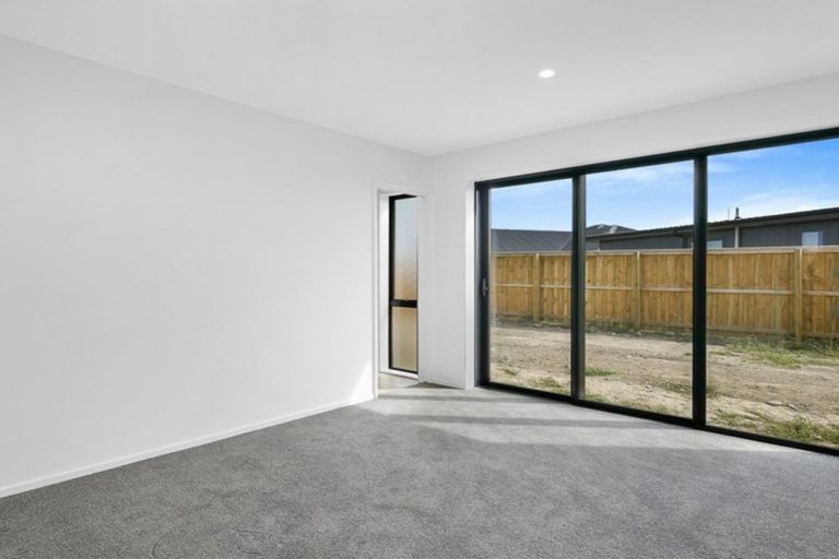 Photo of property in 32 Northside Drive, Waikuku, Rangiora, 7473