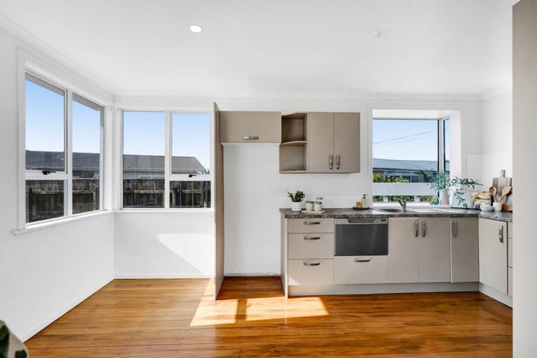 Photo of property in 7 Hulke Crescent, Bell Block, New Plymouth, 4312