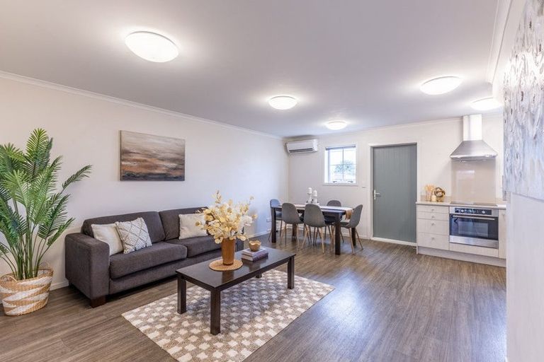 Photo of property in 11 Chiefs Court, Hamilton East, Hamilton, 3216