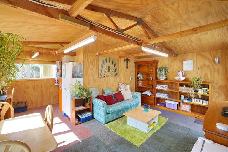 Photo of property in 46 Woodville Street, Edgeware, Christchurch, 8013