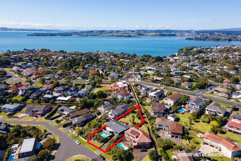 Photo of property in 25 Coates Road, Cockle Bay, Auckland, 2014