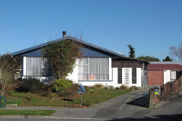 Photo of property in 19 Bidwell Place, Hillmorton, Christchurch, 8025