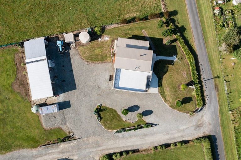 Photo of property in 20 Rangiuia Road, Tolaga Bay, 4077