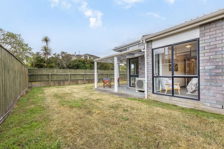 Photo of property in 12 Toru Road, Paraparaumu Beach, Paraparaumu, 5032