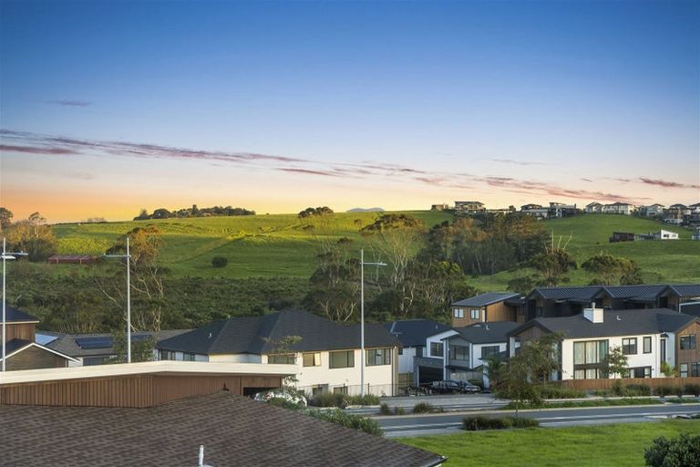 Photo of property in 9 Hopetea Street, Long Bay, Auckland, 0630