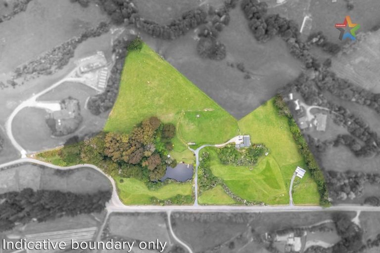 Photo of property in 60 Kakariki Way, Whitemans Valley, Upper Hutt, 5371