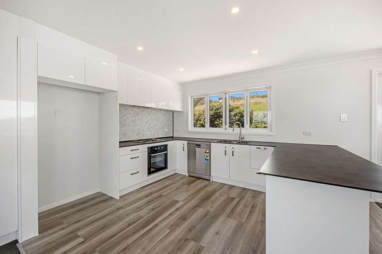 Photo of property in 109 Black Rock Road, Newlands, Wellington, 6037