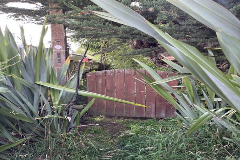 Photo of property in 1 Pitt Street, Waitati, 9085