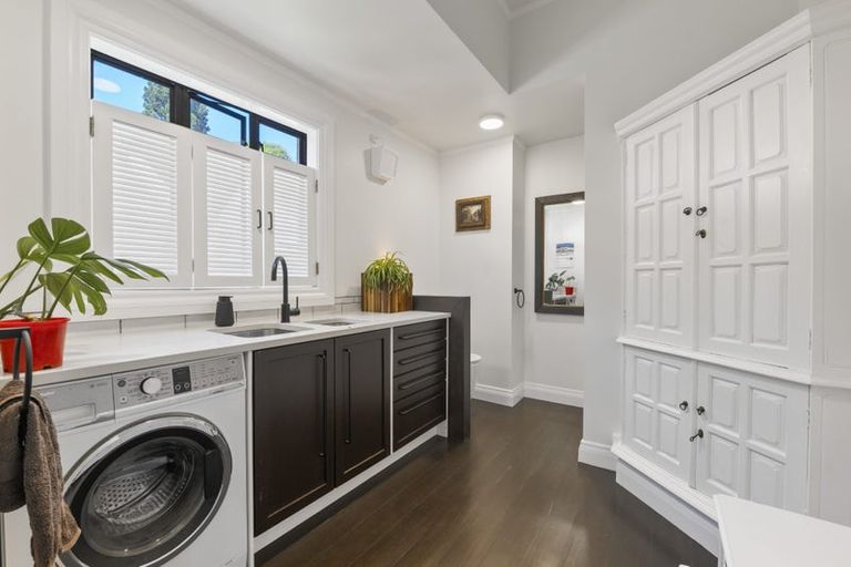 Photo of property in 221 Awai Road, Tarurutangi, New Plymouth, 4372