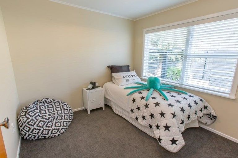 Photo of property in 406 Warspite Avenue, Ascot Park, Porirua, 5024