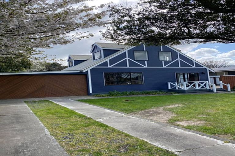 Photo of property in 32 Lyon Street, Featherston, 5710
