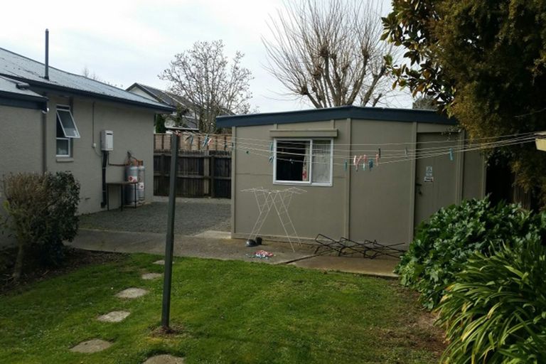 Photo of property in 75a Hinau Street, Riccarton, Christchurch, 8041