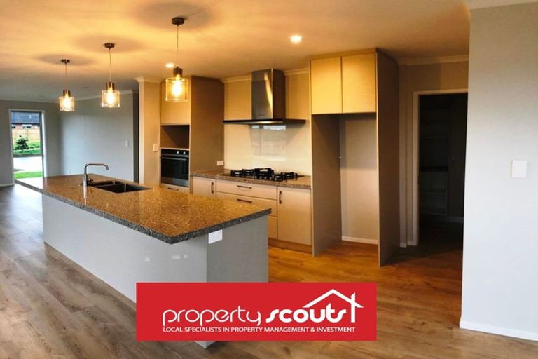 Photo of property in 24 Resolution Drive, Gulf Harbour, Whangaparaoa, 0930