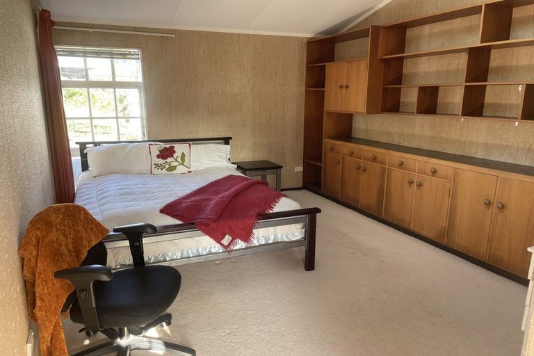 Photo of property in 60b Cockayne Road, Khandallah, Wellington, 6035