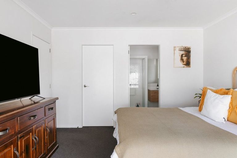 Photo of property in 78 Bert Wall Drive, Omokoroa, 3114