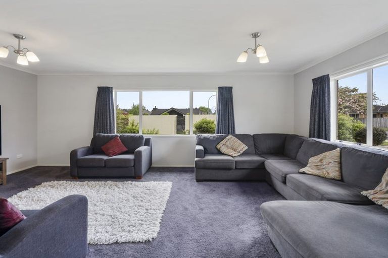Photo of property in 430 Mangorei Road, Highlands Park, New Plymouth, 4312