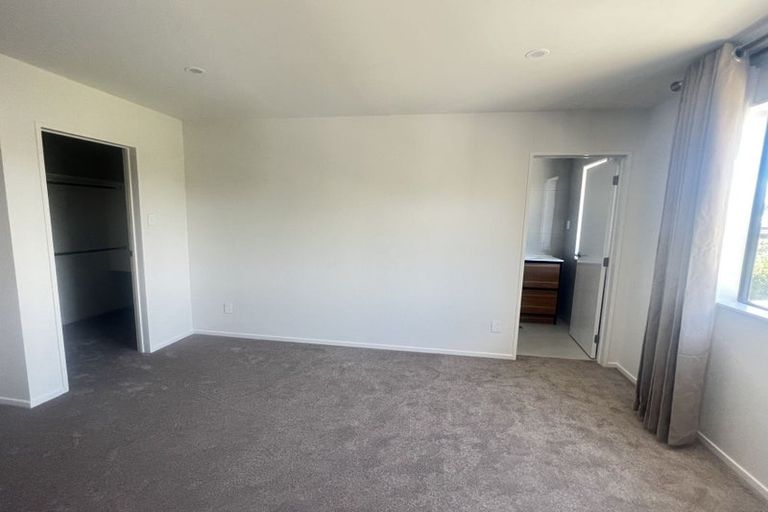 Photo of property in 133b Sunnynook Road, Forrest Hill, Auckland, 0620