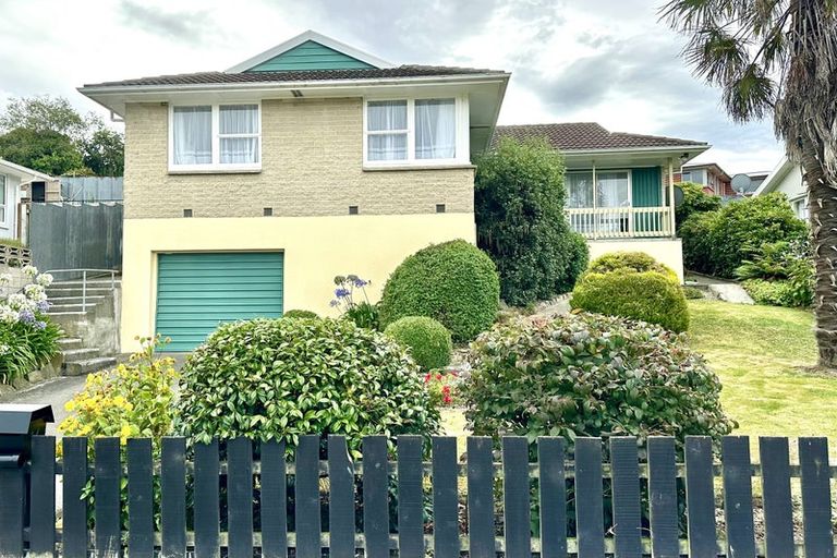 Photo of property in 16 Clyde Carr Crescent, Waimataitai, Timaru, 7910