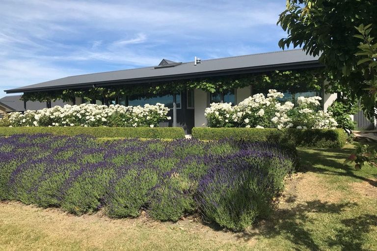 Photo of property in 15 Willets Green, Wanaka, 9305