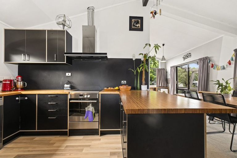 Photo of property in 16 Milton Grove, Owhata, Rotorua, 3010