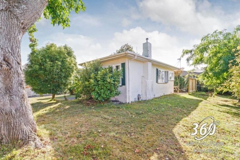 Photo of property in 8 Galway Avenue, Hokowhitu, Palmerston North, 4410