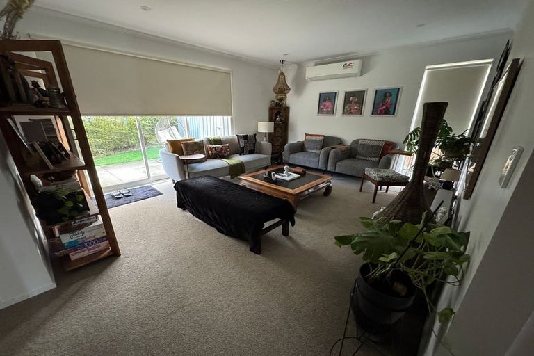 Photo of property in 20 Ambar Ridge Avenue, Massey, Auckland, 0614