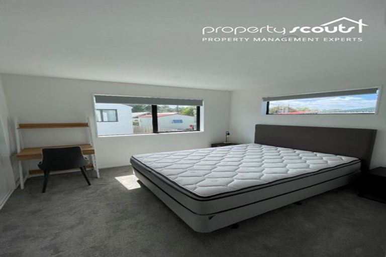 Photo of property in 133f Lancaster Road, Beach Haven, Auckland, 0626