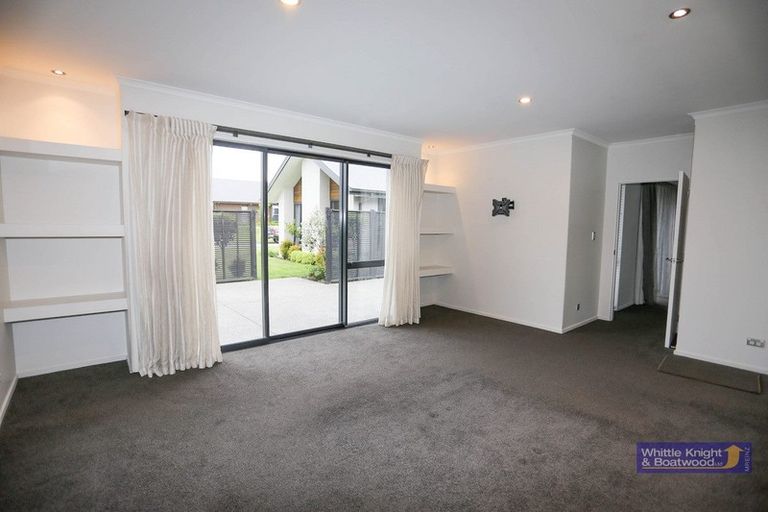 Photo of property in 70 Bluestone Drive, Parklands, Christchurch, 8083