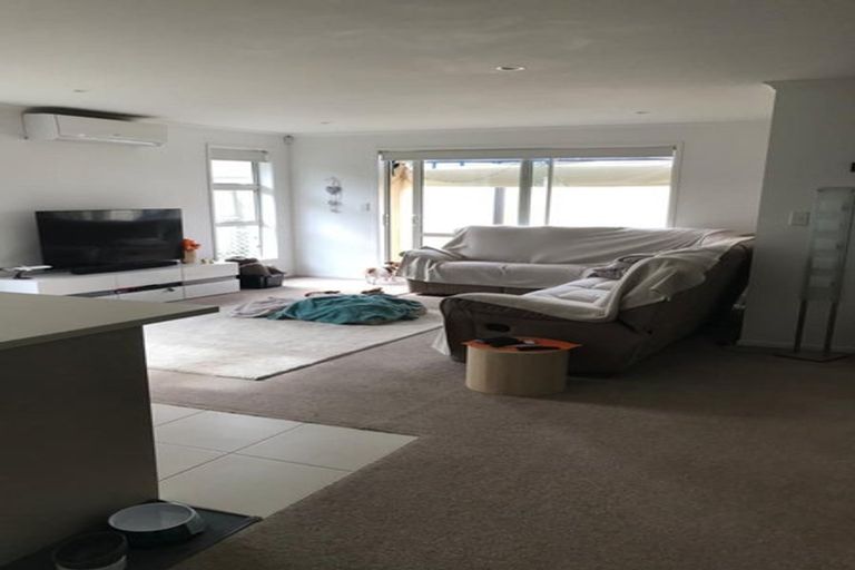 Photo of property in 12 Matawai Puna Drive, Pukekohe, 2120