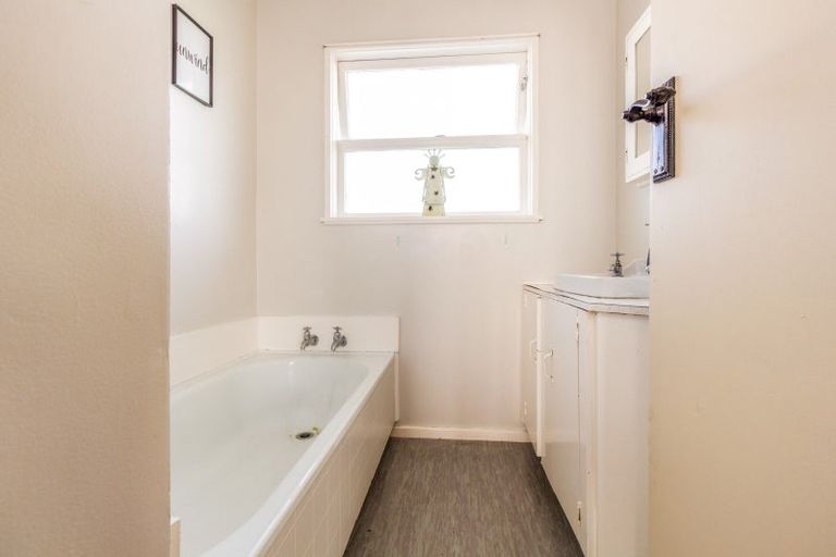 Photo of property in 83 Wycliffe Street, Onekawa, Napier, 4110