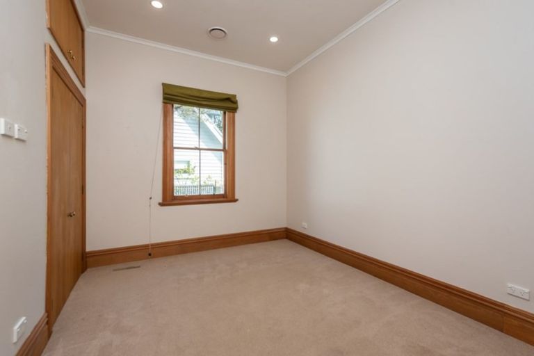 Photo of property in 12 Margaret Street, Wadestown, Wellington, 6012