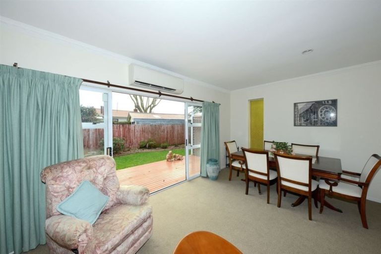 Photo of property in 17 Thurso Place, New Brighton, Christchurch, 8083