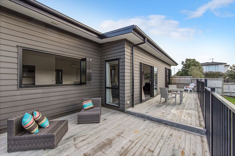 Photo of property in 21 Botanical Drive, Silverdale, 0932