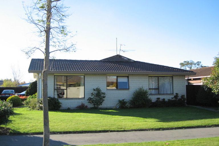 Photo of property in 2/34 Greenock Street, Redwood, Christchurch, 8051