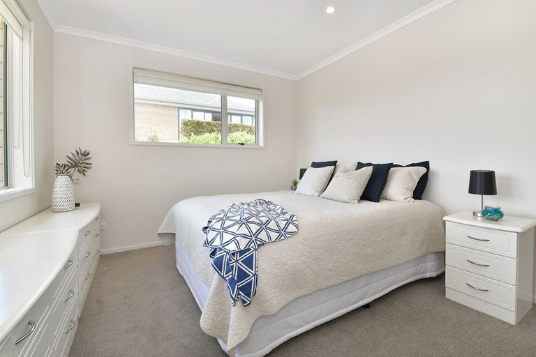 Photo of property in 24 Discovery Drive, Gulf Harbour, Whangaparaoa, 0930