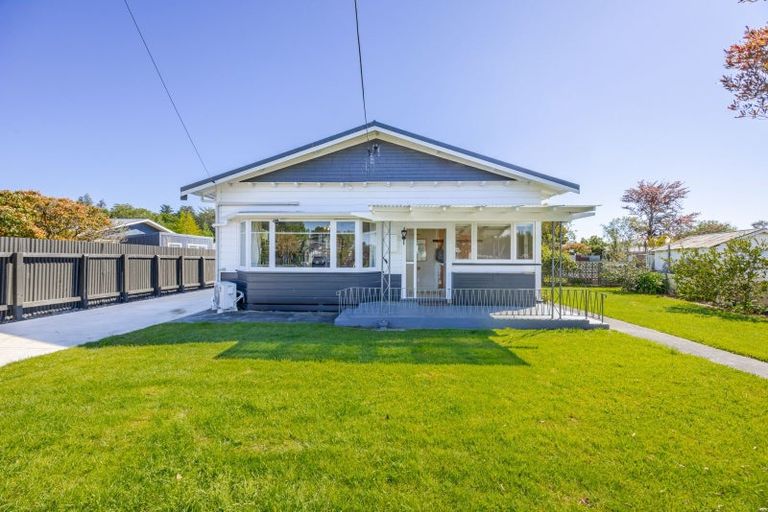 Photo of property in 1 Union Street, Waipawa, 4210